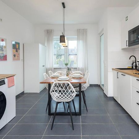 Olive Apartments - 2X Kingsize Betten - Sehr Zentral Leverkusen Exteriör bild